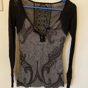 Daytrip XS black and grey long sleeve with lace details